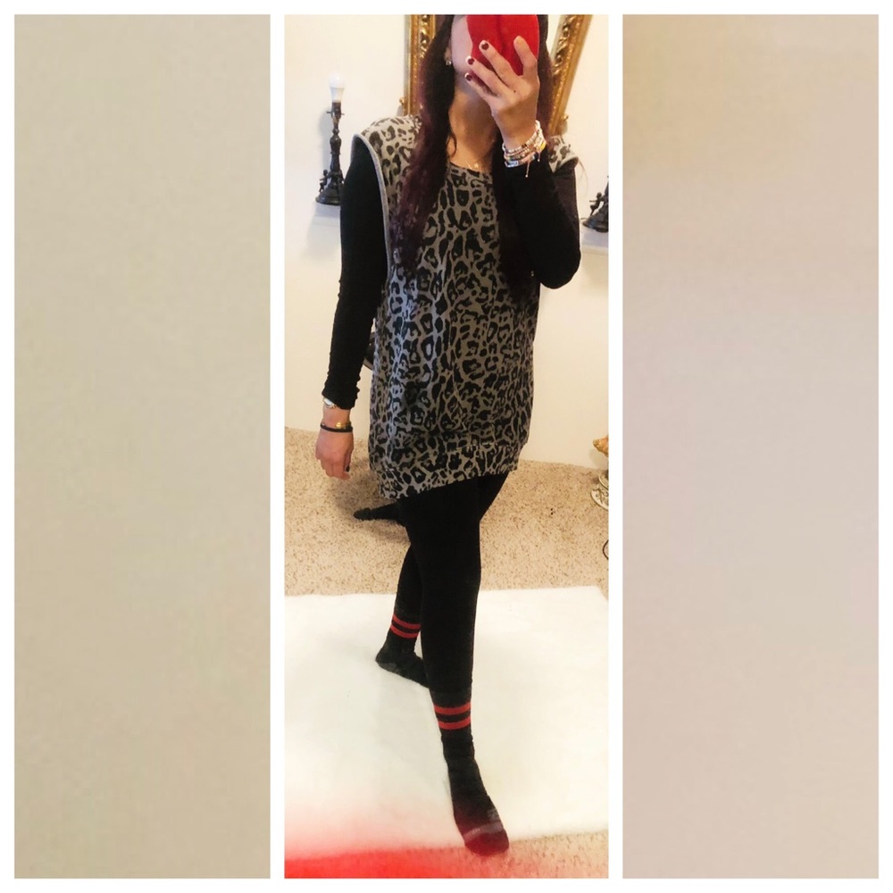 Pam & Gela Studded Leopard Grey Sweatshirt M